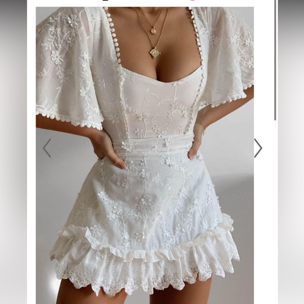 White flower dress